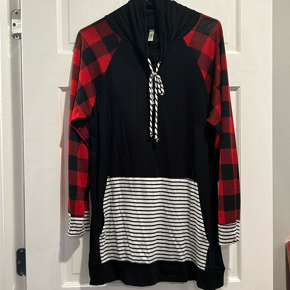 Magicfit Long Plaid long sleeve top - Size Large